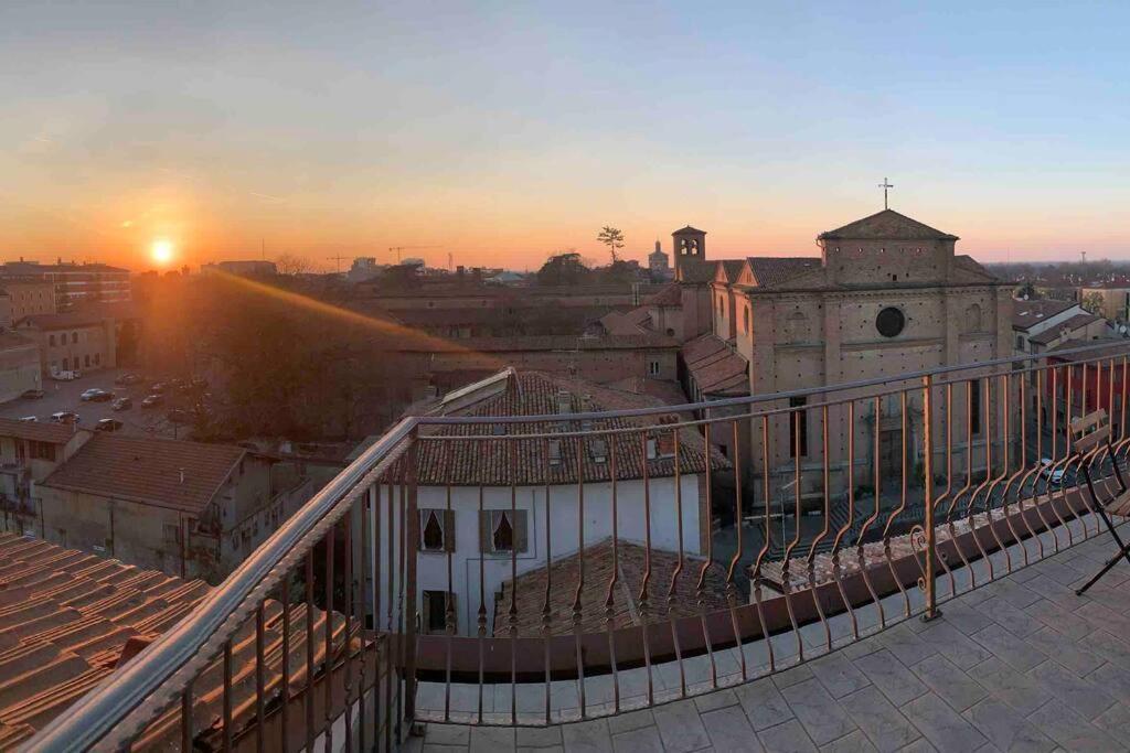 Mansarda Con Vista In Centro A Piacenza Διαμέρισμα Εξωτερικό φωτογραφία