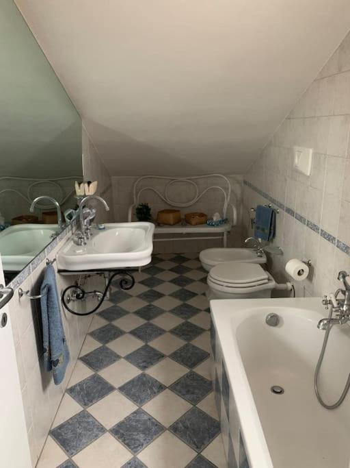 Mansarda Con Vista In Centro A Piacenza Διαμέρισμα Εξωτερικό φωτογραφία